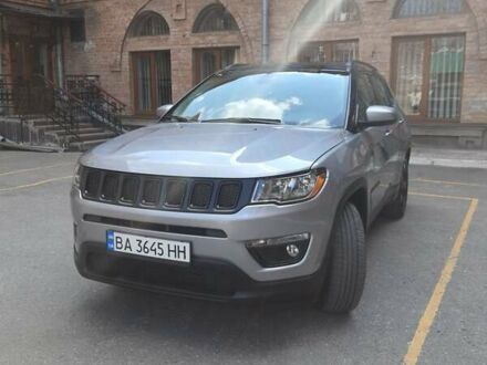 Джип Компас 2020 в Кропивницком (Кировограде) на Automoto.ua Серый Джип Компас, объемом двигателя 2.36 л и пробегом 71 тыс. км за 16950 $, фото 1 на Automoto.ua