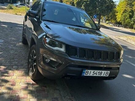 Джип Compass 2020 у Светловдске на Automoto.ua Сірий Джип Compass, об'ємом двигуна 2.36 л та пробігом 122 тис. км за 16500 $, фото 1 на Automoto.ua