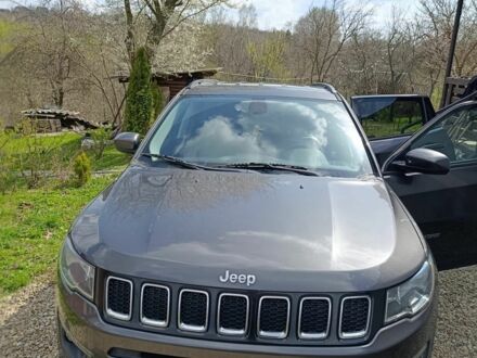 Сірий Джип Compass, об'ємом двигуна 2.4 л та пробігом 161 тис. км за 15543 $, фото 1 на Automoto.ua