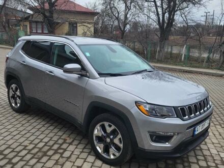 Сірий Джип Compass, об'ємом двигуна 2.4 л та пробігом 130 тис. км за 15500 $, фото 1 на Automoto.ua