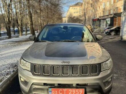 Джип Компас 2020 в Дубно на Automoto.ua Серый Джип Компас, объемом двигателя 2.36 л и пробегом 123 тыс. км за 16600 $, фото 1 на Automoto.ua