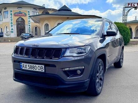 Серый Джип Компас, объемом двигателя 2.36 л и пробегом 79 тыс. км за 17900 $, фото 1 на Automoto.ua