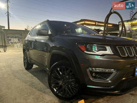 Джип Компас 2020 в Софіївська Борщагівка на Automoto.ua Серый Джип Компас, объемом двигателя 2.36 л и пробегом 72 тыс. км за 19000 $, фото 1 на Automoto.ua