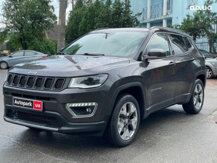 Джип Compass 2020 у Києві на Automoto.ua Сірий Джип Compass, об'ємом двигуна 2.4 л та пробігом 28 тис. км за 19690 $, фото 1 на Automoto.ua
