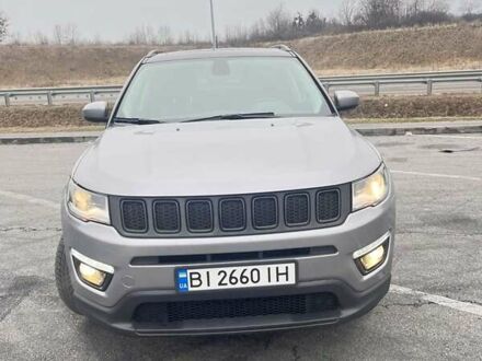 Джип Compass 2020 у Полтаві на Automoto.ua Сірий Джип Compass, об'ємом двигуна 2.36 л та пробігом 66 тис. км за 17800 $, фото 1 на Automoto.ua