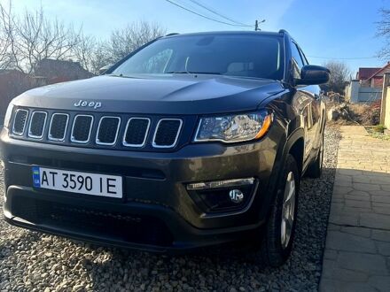 Серый Джип Компас, объемом двигателя 2.4 л и пробегом 5700 тыс. км за 14800 $, фото 1 на Automoto.ua