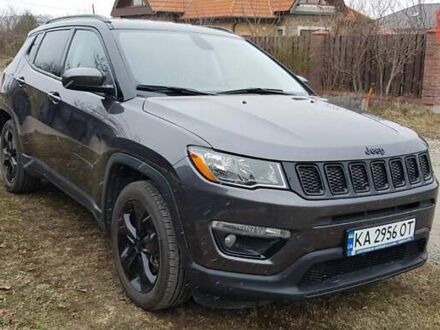 Джип Compass 2021 у Києві на Automoto.ua Сірий Джип Compass, об'ємом двигуна 2.36 л та пробігом 91 тис. км за 17600 $, фото 1 на Automoto.ua