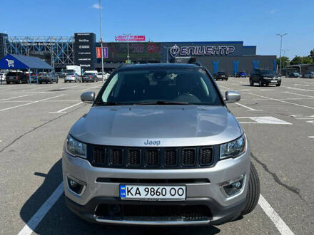Джип Компас 2021 в Киеве на Automoto.ua Серый Джип Компас, объемом двигателя 2.36 л и пробегом 101 тыс. км за 16700 $, фото 1 на Automoto.ua