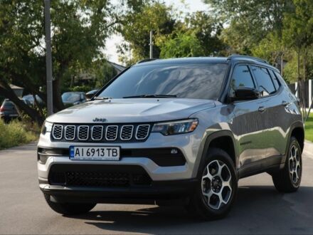Серый Джип Компас, объемом двигателя 2.4 л и пробегом 64 тыс. км за 21555 $, фото 1 на Automoto.ua