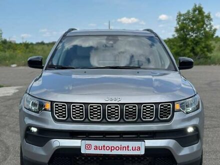 Джип Compass 2022 у Буче на Automoto.ua Сірий Джип Compass, об'ємом двигуна 2.36 л та пробігом 81 тис. км за 20300 $, фото 1 на Automoto.ua