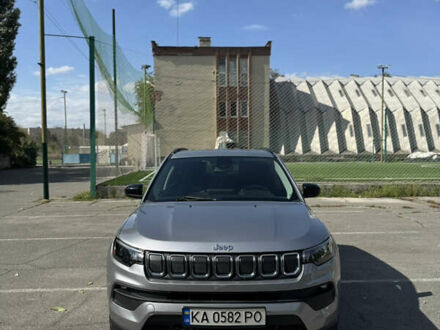 Джип Compass 2022 у Києві на Automoto.ua Сірий Джип Compass, об'ємом двигуна 2.4 л та пробігом 73 тис. км за 21800 $, фото 1 на Automoto.ua