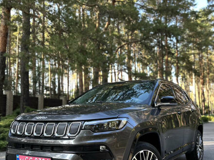 Джип Компас 2022 в Днепре (Днепропетровске) на Automoto.ua Серый Джип Компас, объемом двигателя 2.36 л и пробегом 74 тыс. км за 19700 $, фото 1 на Automoto.ua