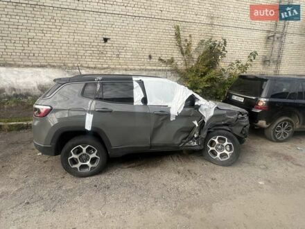 Серый Джип Компас, объемом двигателя 2.36 л и пробегом 66 тыс. км за 13999 $, фото 1 на Automoto.ua