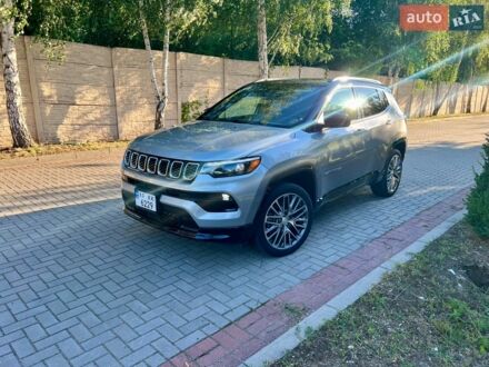 Сірий Джип Compass, об'ємом двигуна 2 л та пробігом 100 тис. км за 19500 $, фото 1 на Automoto.ua