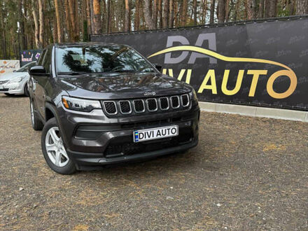 Джип Компас 2023 в Киеве на Automoto.ua Серый Джип Компас, объемом двигателя 2 л и пробегом 4 тыс. км за 22800 $, фото 1 на Automoto.ua