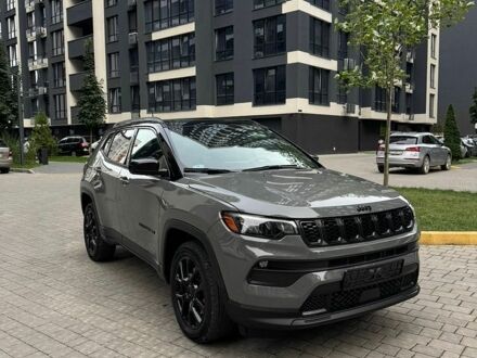 Сірий Джип Compass, об'ємом двигуна 2 л та пробігом 40 тис. км за 19900 $, фото 1 на Automoto.ua