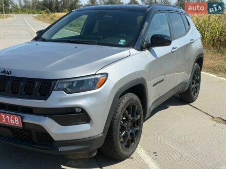 Сірий Джип Compass, об'ємом двигуна 2 л та пробігом 72 тис. км за 19000 $, фото 1 на Automoto.ua