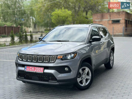 Джип Компас 2024 в Полтаве на Automoto.ua Серый Джип Компас, объемом двигателя 2 л и пробегом 25 тыс. км за 22999 $, фото 1 на Automoto.ua