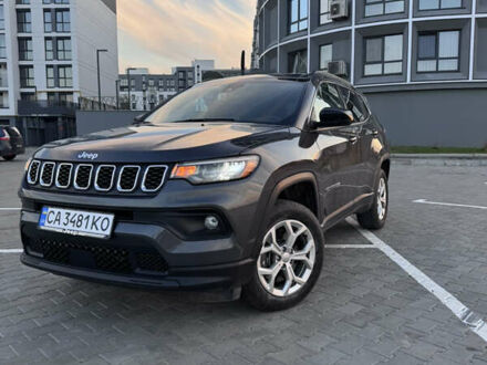 Серый Джип Компас, объемом двигателя 2 л и пробегом 22 тыс. км за 21700 $, фото 1 на Automoto.ua