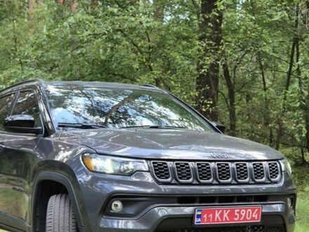 Джип Компас 2024 в Киеве на Automoto.ua Серый Джип Компас, объемом двигателя 2 л и пробегом 7 тыс. км за 25900 $, фото 1 на Automoto.ua