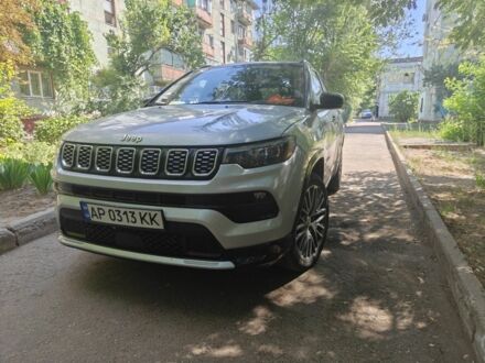 Серый Джип Компас, объемом двигателя 2 л и пробегом 25 тыс. км за 25002 $, фото 1 на Automoto.ua