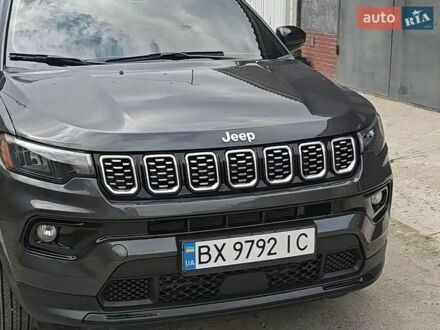 Сірий Джип Compass, об'ємом двигуна 2 л та пробігом 5 тис. км за 21700 $, фото 1 на Automoto.ua