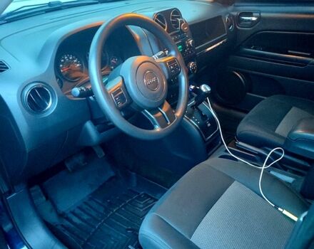 Синій Джип Compass, об'ємом двигуна 2.4 л та пробігом 200 тис. км за 9250 $, фото 4 на Automoto.ua