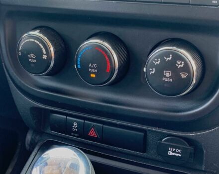 Синій Джип Compass, об'ємом двигуна 2.4 л та пробігом 207 тис. км за 9999 $, фото 13 на Automoto.ua