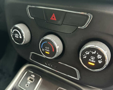 Синий Джип Компас, объемом двигателя 2.4 л и пробегом 106 тыс. км за 13900 $, фото 40 на Automoto.ua