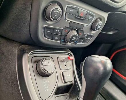 Джип Compass 2019 у Львові на Automoto.ua Синій Джип Compass, об'ємом двигуна 2.36 л та пробігом 104 тис. км за 16900 $, фото 13 на Automoto.ua