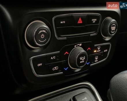 Синий Джип Компас, объемом двигателя 2.4 л и пробегом 132 тыс. км за 15555 $, фото 47 на Automoto.ua