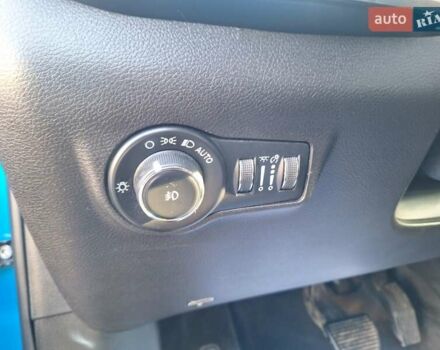 Синій Джип Compass, об'ємом двигуна 2 л та пробігом 75 тис. км за 20999 $, фото 60 на Automoto.ua