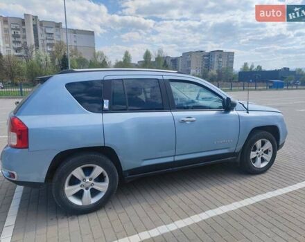 Синій Джип Compass, об'ємом двигуна 2 л та пробігом 200 тис. км за 9000 $, фото 1 на Automoto.ua