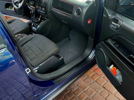 Синій Джип Compass, об'ємом двигуна 2.1 л та пробігом 160 тис. км за 9500 $, фото 1 на Automoto.ua