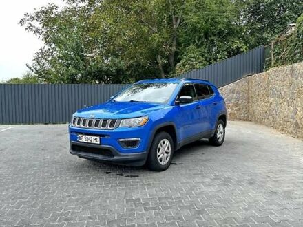 Джип Compass 2017 у Вінниці на Automoto.ua Синій Джип Compass, об'ємом двигуна 2.36 л та пробігом 135 тис. км за 13700 $, фото 1 на Automoto.ua