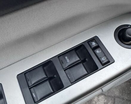 Зеленый Джип Компас, объемом двигателя 2 л и пробегом 305 тыс. км за 4499 $, фото 14 на Automoto.ua