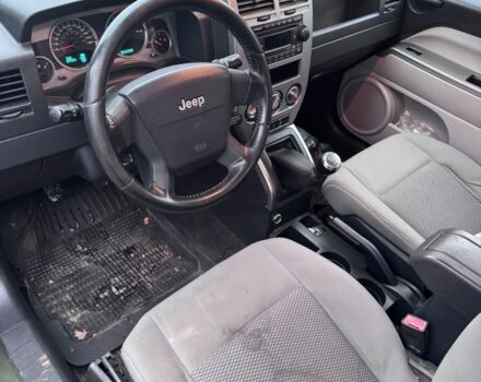 Зеленый Джип Компас, объемом двигателя 2 л и пробегом 300 тыс. км за 4500 $, фото 6 на Automoto.ua