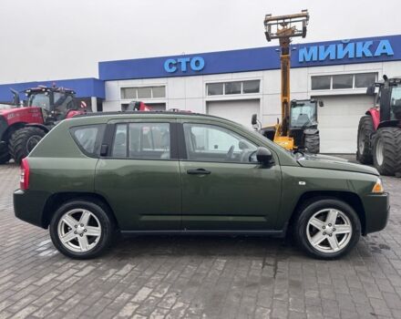 Зеленый Джип Компас, объемом двигателя 2 л и пробегом 305 тыс. км за 4499 $, фото 3 на Automoto.ua