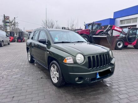 Зеленый Джип Компас, объемом двигателя 2 л и пробегом 300 тыс. км за 4500 $, фото 1 на Automoto.ua