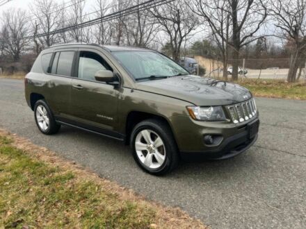 Зелений Джип Compass, об'ємом двигуна 2.4 л та пробігом 74 тис. км за 2700 $, фото 1 на Automoto.ua