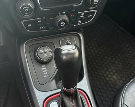 Помаранчевий Джип Compass, об'ємом двигуна 0 л та пробігом 211 тис. км за 13700 $, фото 25 на Automoto.ua