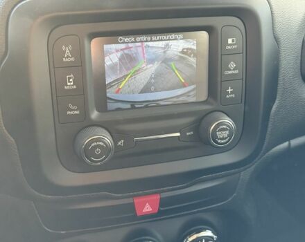 Білий Джип Інша, об'ємом двигуна 2.4 л та пробігом 177 тис. км за 13900 $, фото 19 на Automoto.ua