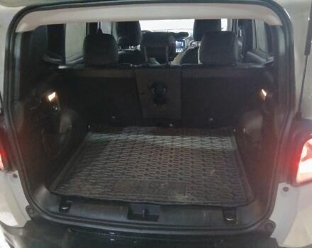 Белый Джип Другая, объемом двигателя 2.4 л и пробегом 173 тыс. км за 13400 $, фото 6 на Automoto.ua