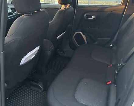 Белый Джип Другая, объемом двигателя 2.4 л и пробегом 77 тыс. км за 8600 $, фото 15 на Automoto.ua