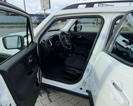 Білий Джип Інша, об'ємом двигуна 2.4 л та пробігом 177 тис. км за 13900 $, фото 7 на Automoto.ua