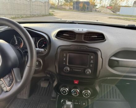 Білий Джип Інша, об'ємом двигуна 2.4 л та пробігом 177 тис. км за 13900 $, фото 16 на Automoto.ua