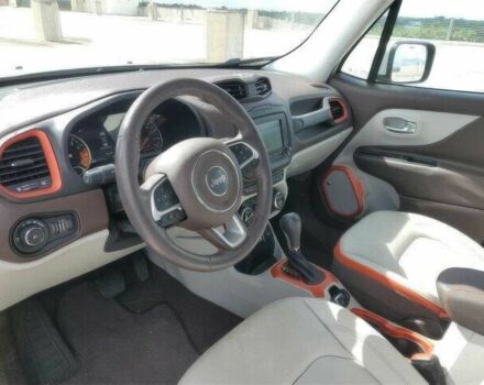 Белый Джип Другая, объемом двигателя 2.4 л и пробегом 70 тыс. км за 7000 $, фото 10 на Automoto.ua