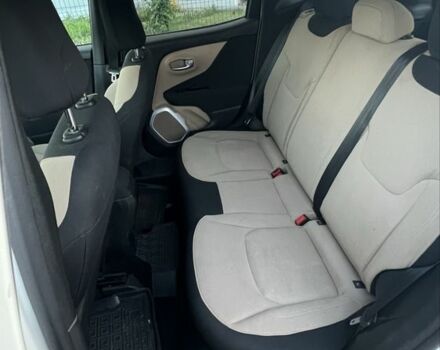 Белый Джип Другая, объемом двигателя 2.4 л и пробегом 111 тыс. км за 13000 $, фото 7 на Automoto.ua