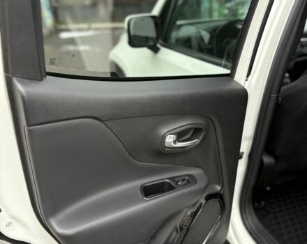 Білий Джип Інша, об'ємом двигуна 2.4 л та пробігом 230 тис. км за 12300 $, фото 16 на Automoto.ua