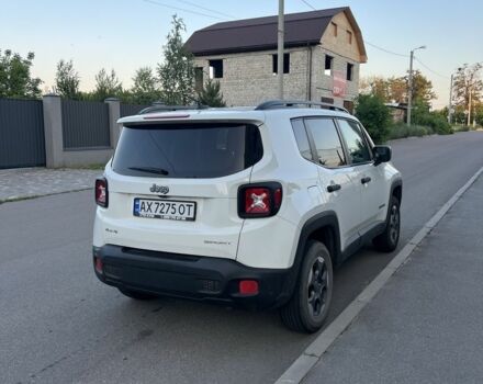 Белый Джип Другая, объемом двигателя 2.4 л и пробегом 111 тыс. км за 13000 $, фото 3 на Automoto.ua